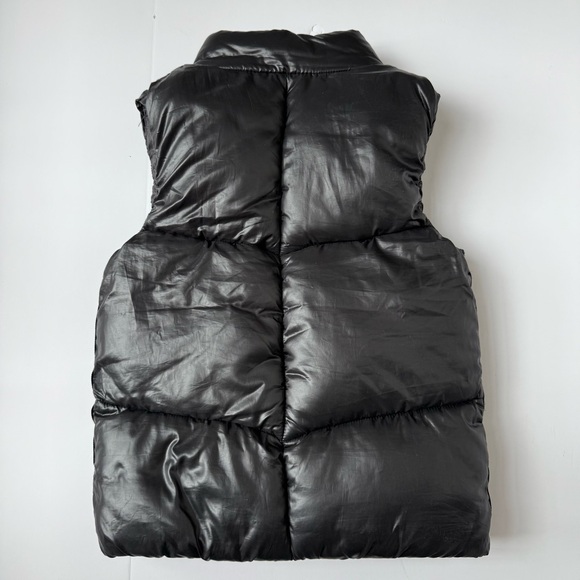River Island Girls Shiny Black Puffer Vest Size 4-5Y - Picture 6 of 6